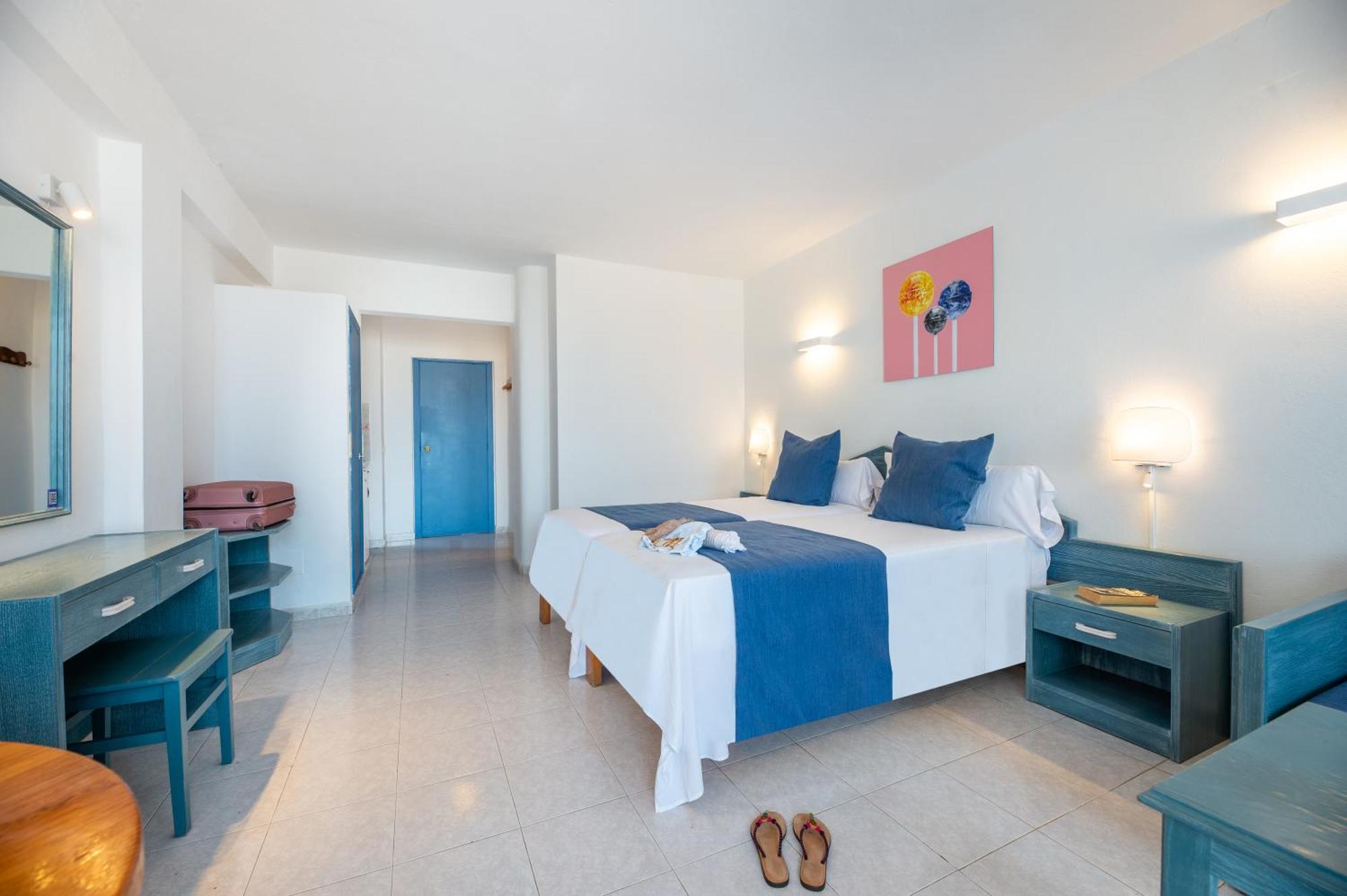 Hotel Apartamentos Vibra Central City - Adults Only San Antonio  Exterior foto
